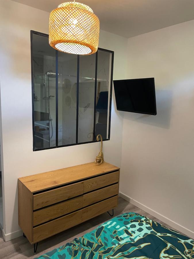 Appartement en rez de jardin tout équipé Fleurance Extérieur photo