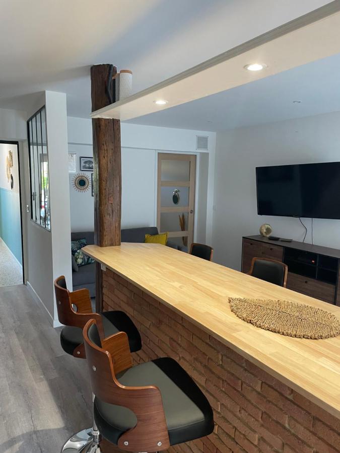 Appartement en rez de jardin tout équipé Fleurance Extérieur photo