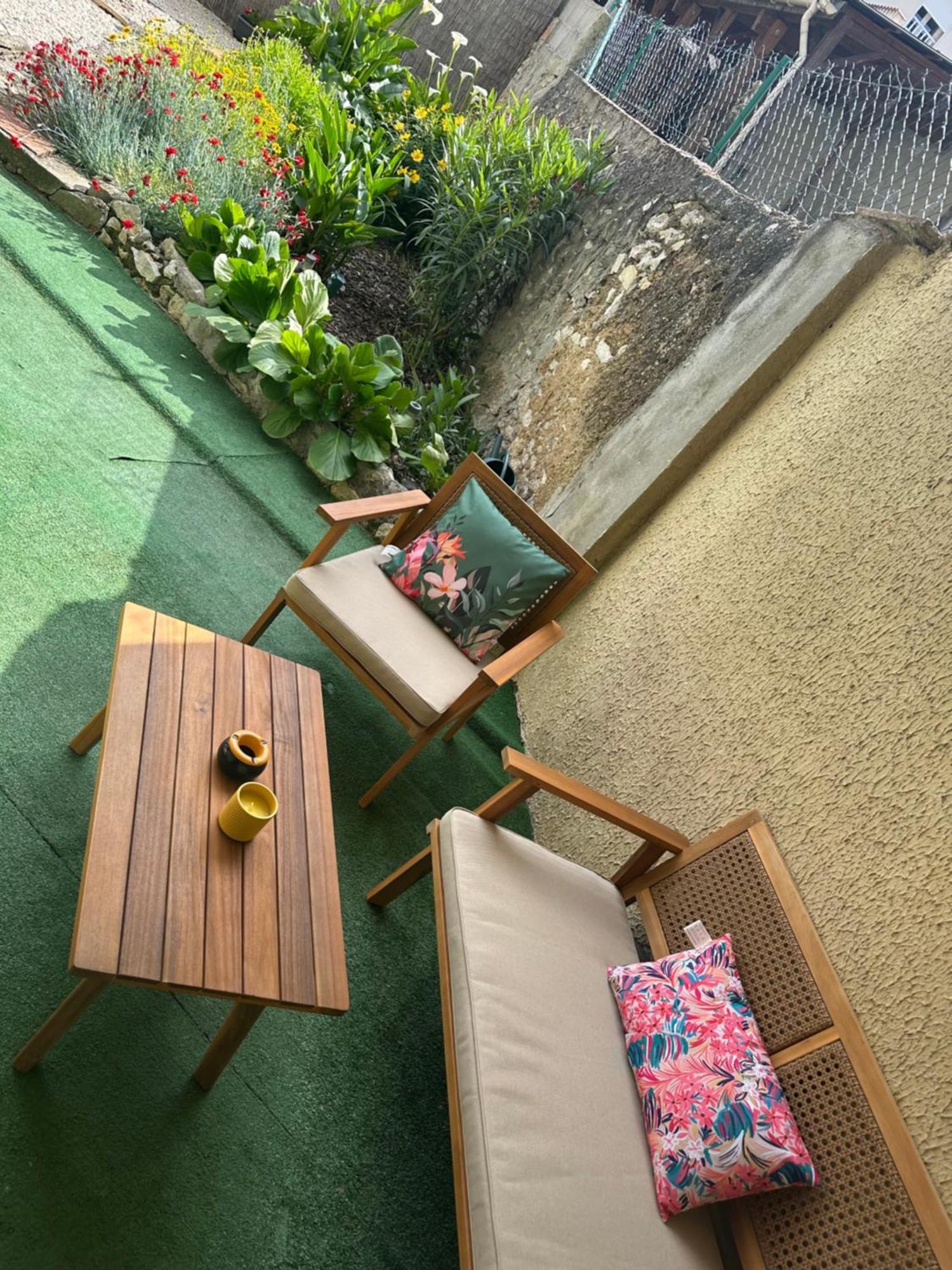 Appartement en rez de jardin tout équipé Fleurance Extérieur photo